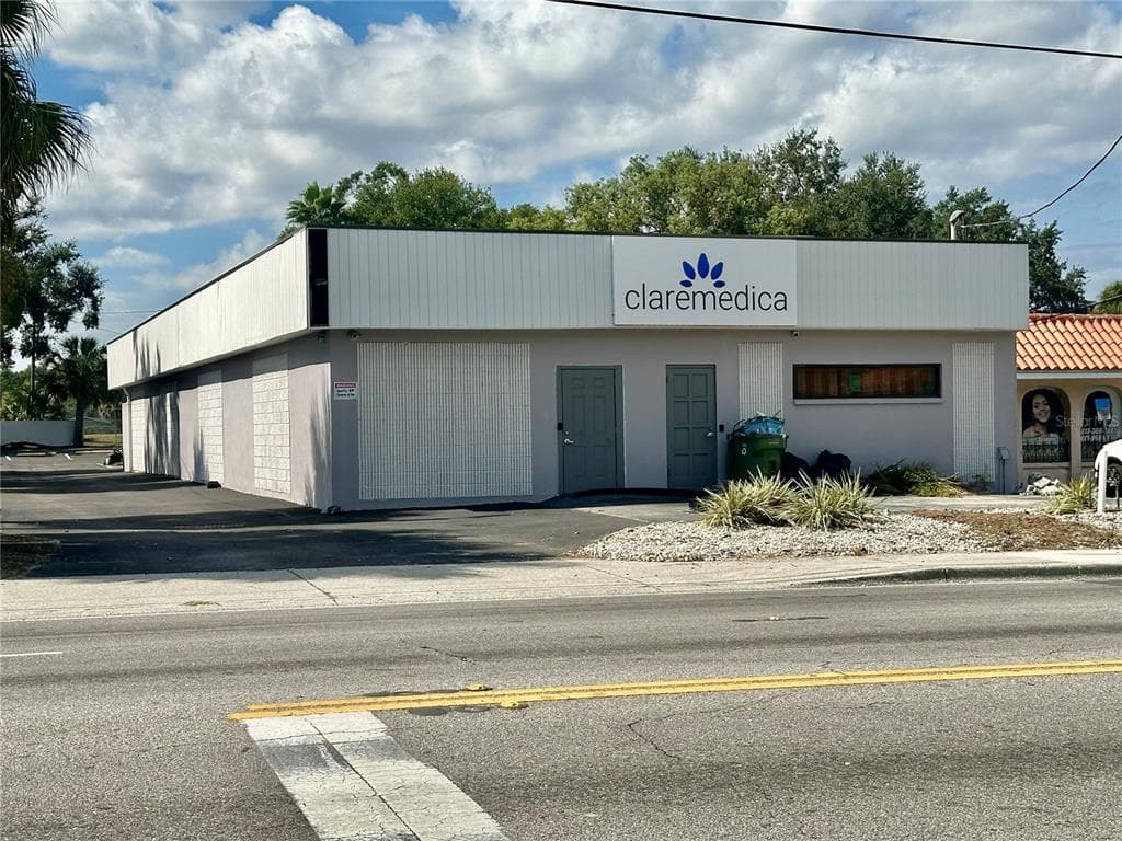 7108 N NEBRASKA AVENUE TAMPA, FL 33604
