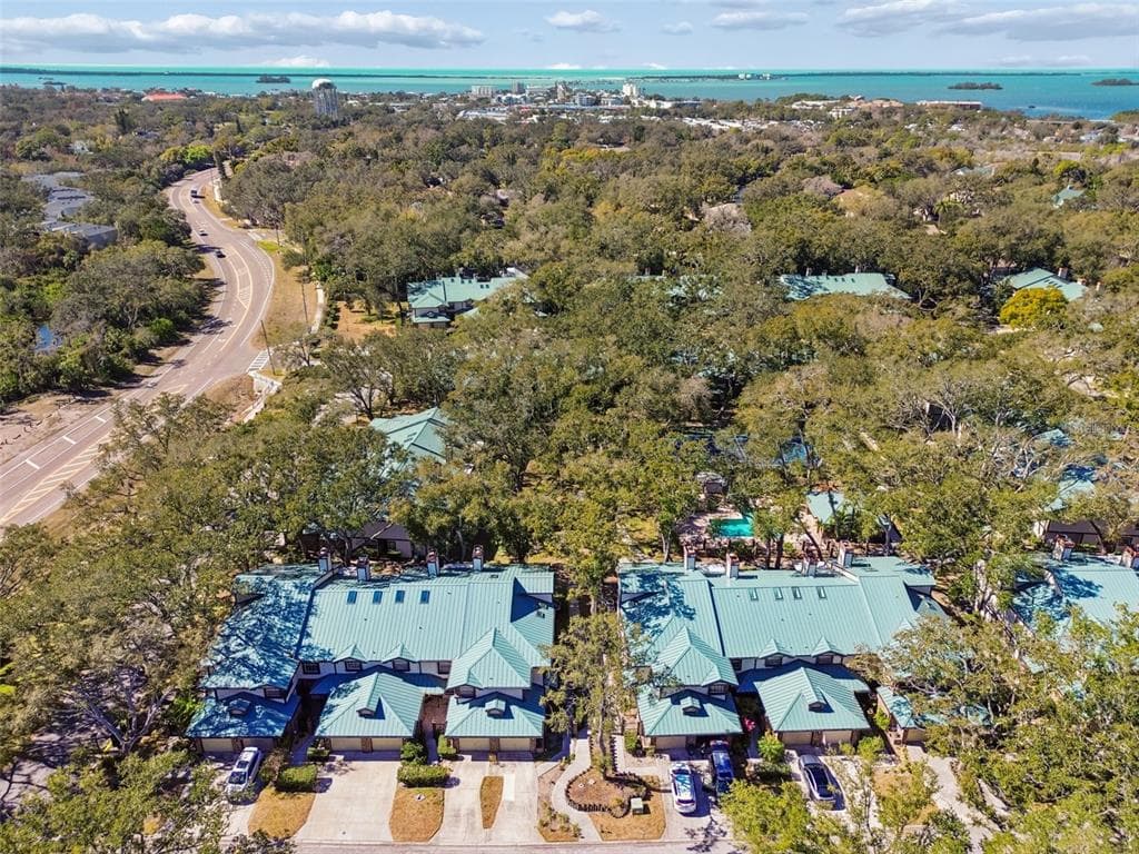 1480 BUCKEYE LANE PALM HARBOR, FL 34683