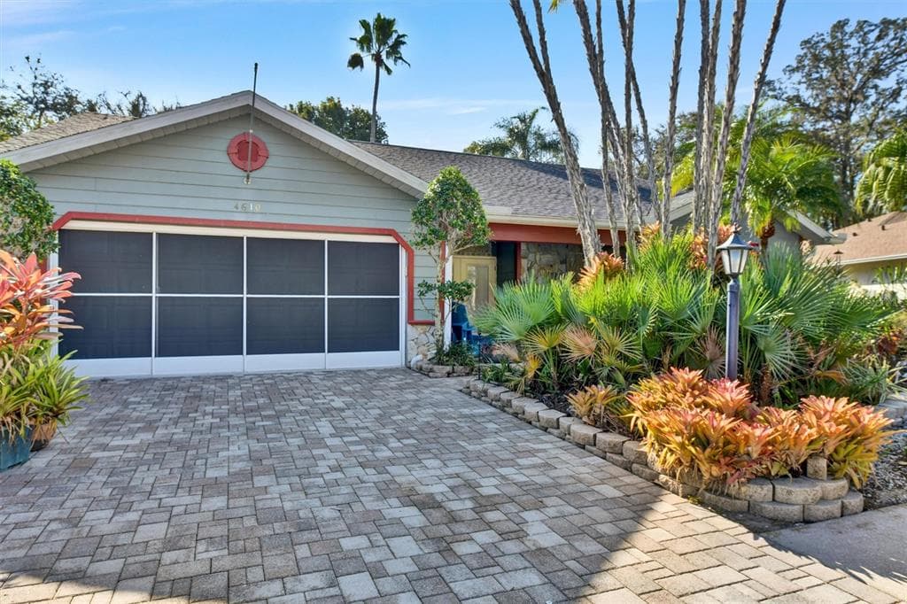 4610 SANDPOINTE DRIVE NEW PORT RICHEY, FL 34655