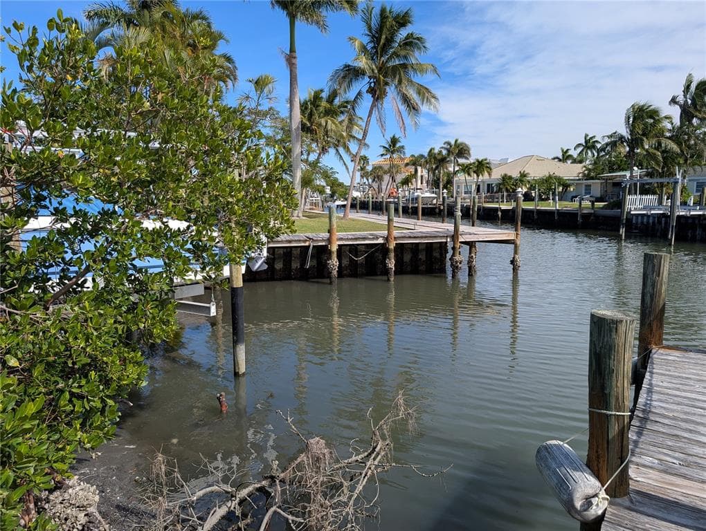 8303 MARINA DRIVE UNIT BOAT SLIP #13 HOLMES BEACH, FL 34217