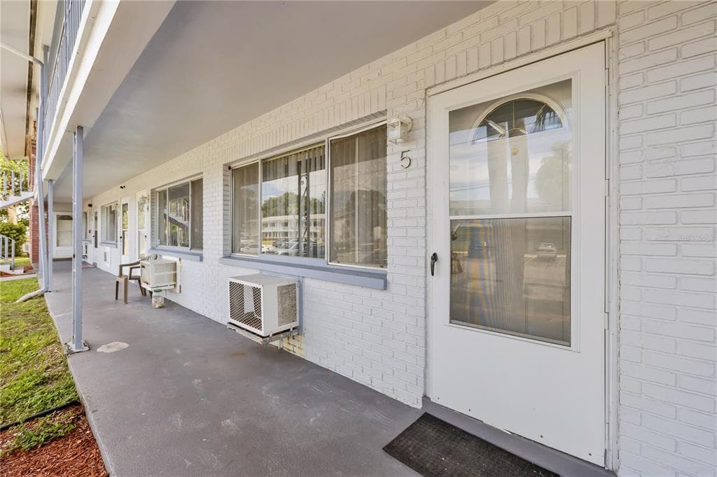 2353 SHELLEY STREET UNIT 5 CLEARWATER, FL 33765