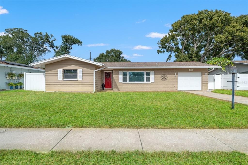 1642 FORTUNE DRIVE CLEARWATER, FL 33756