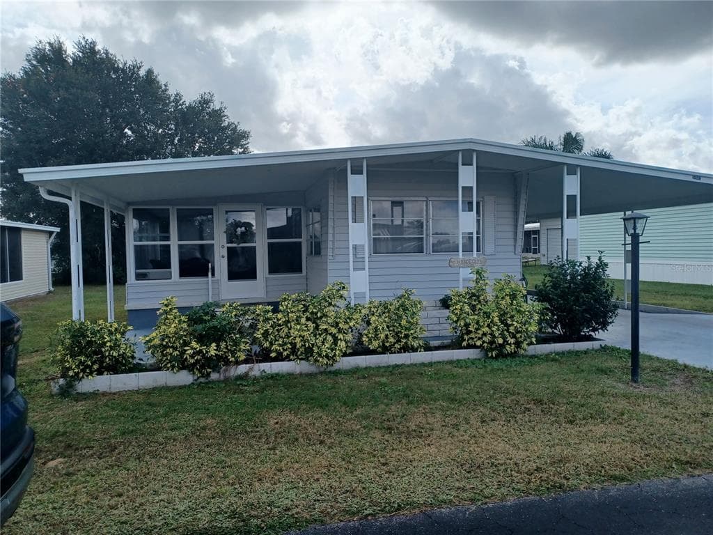 34632 SWEETPEA LANE ZEPHYRHILLS, FL 33541