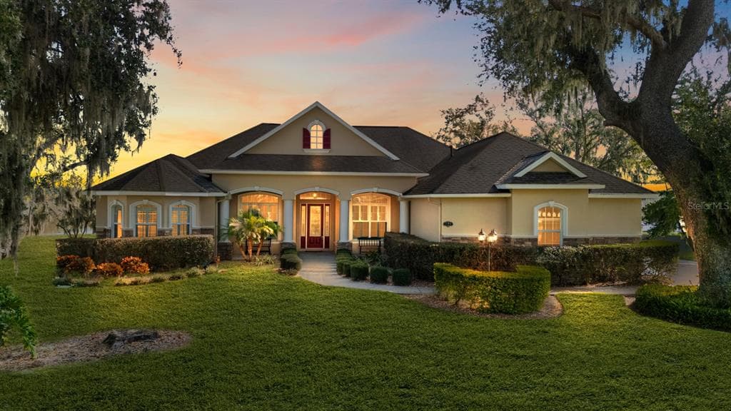 827 JOHN CRESSLER DRIVE SEFFNER, FL 33584