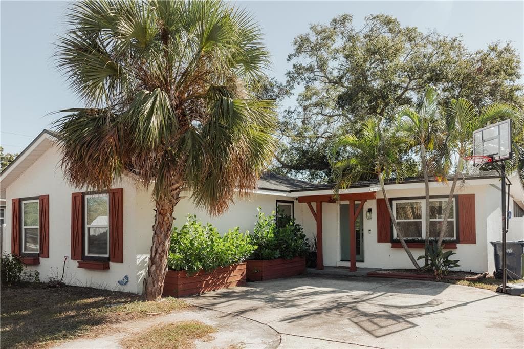 3608 W OKLAHOMA AVENUE TAMPA, FL 33611