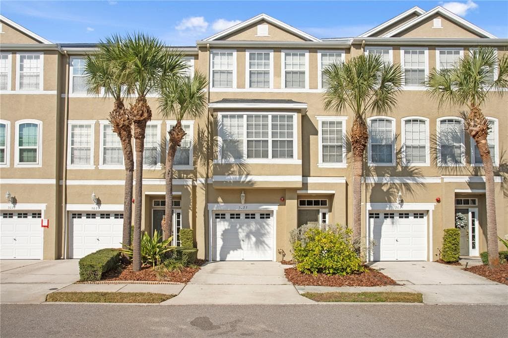 3023 POINTEVIEW DRIVE TAMPA, FL 33611