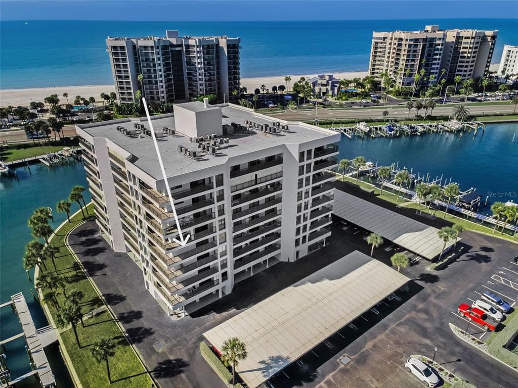 1651 SAND KEY ESTATES COURT UNIT 44 CLEARWATER BEACH, FL 33767