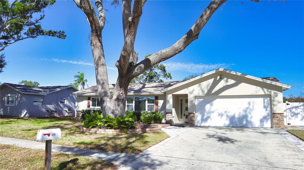 12911 91ST AVENUE SEMINOLE, FL 33776