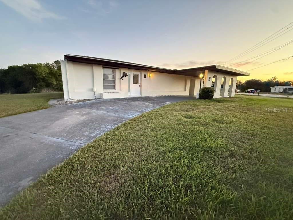 21385 GIBRALTER DRIVE PORT CHARLOTTE, FL 33952