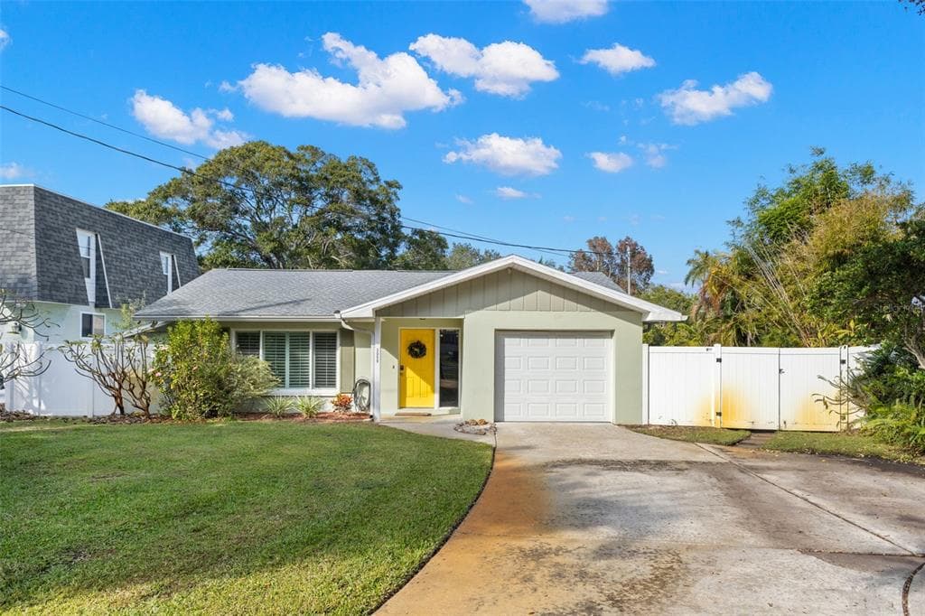 3059 HICKORY DRIVE