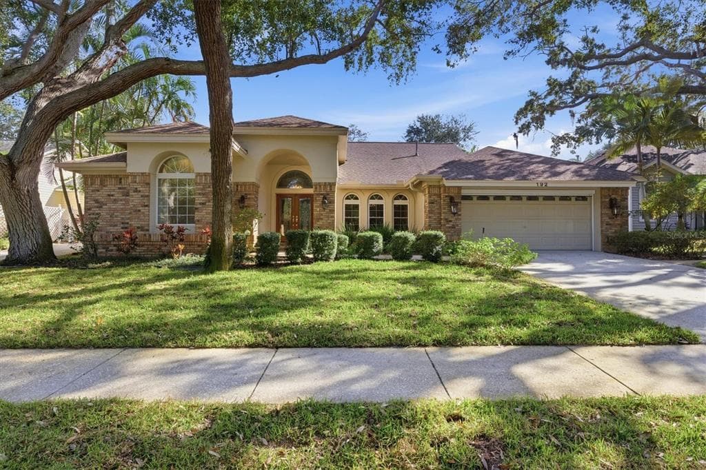192 SAGE CIRCLE CRYSTAL BEACH, FL 34681