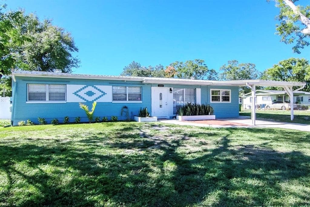 1507 CHARM LANE UNIT 2 TAMPA, FL 33612