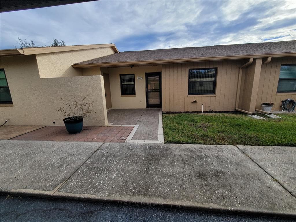 6550 TEAK COURT ZEPHYRHILLS, FL 33542
