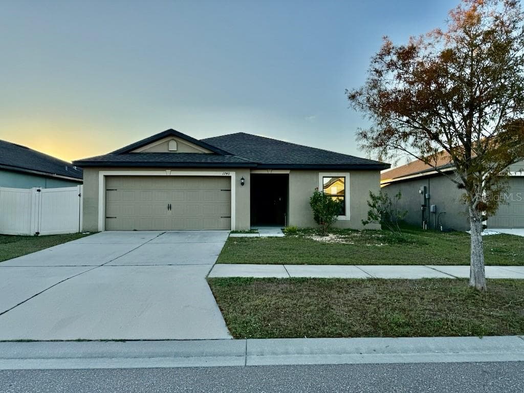 1740 CHATHAM GREEN CIRCLE RUSKIN, FL 33570