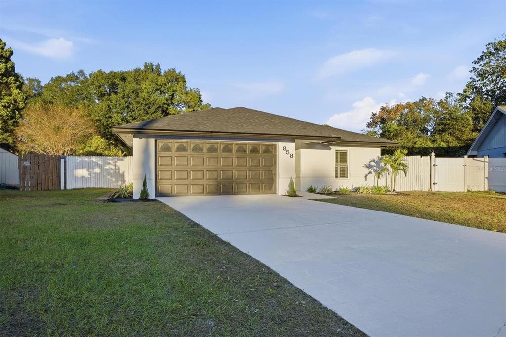 858 CONCORD LANE LAKELAND, FL 33809