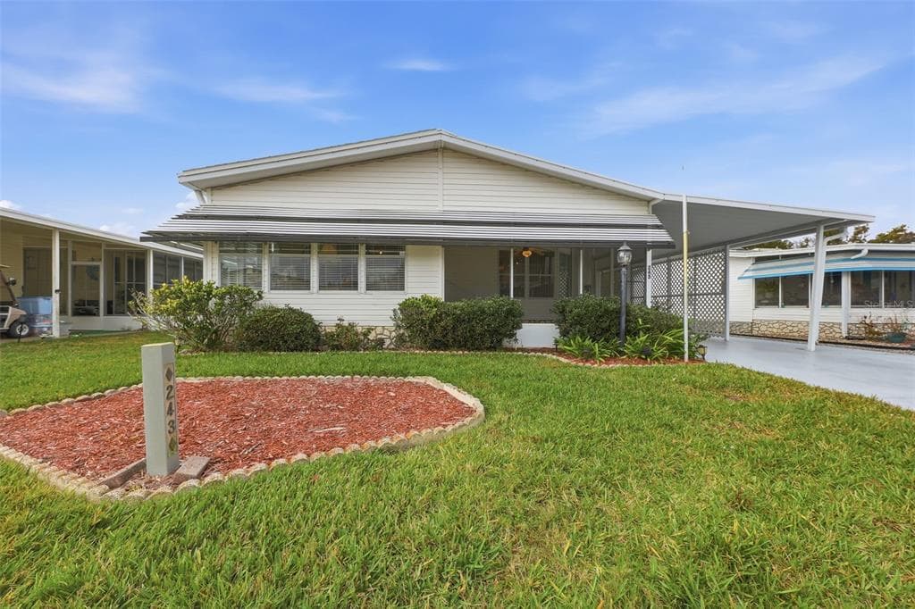 243 DOUGLAS PARK AVENUE DAVENPORT, FL 33897