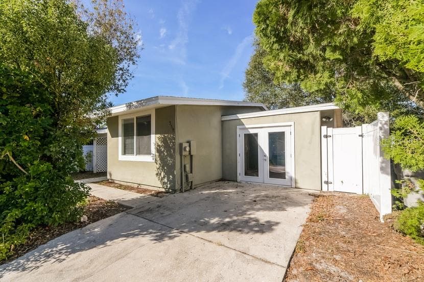 559 MARTIN PLACE BOULEVARD APOPKA, FL 32712