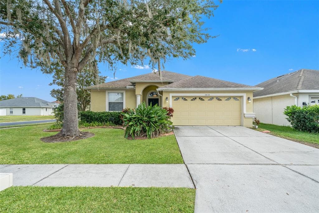 3838 WASHBURN PLACE WESLEY CHAPEL, FL 33543