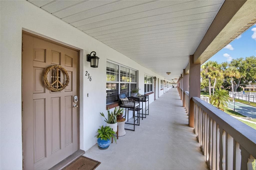 650 PINELLAS POINT DRIVE S UNIT 236 ST PETERSBURG, FL 33705
