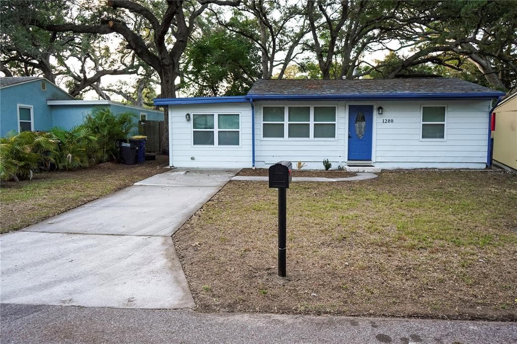 1280 BERTLAND WAY CLEARWATER, FL 33755
