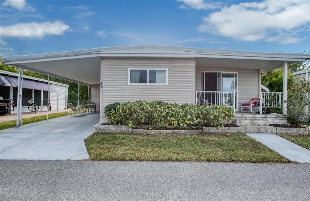 18675 US HIGHWAY 19 N UNIT 425 CLEARWATER, FL 33764