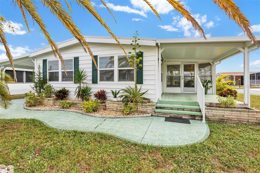 329 LA COSTA NORTH PORT, FL 34287