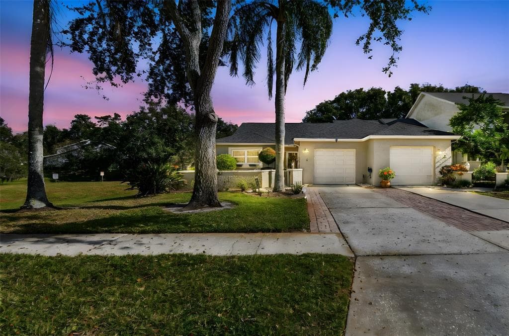 349 BUCKINGHAM PLACE PALM HARBOR, FL 34684