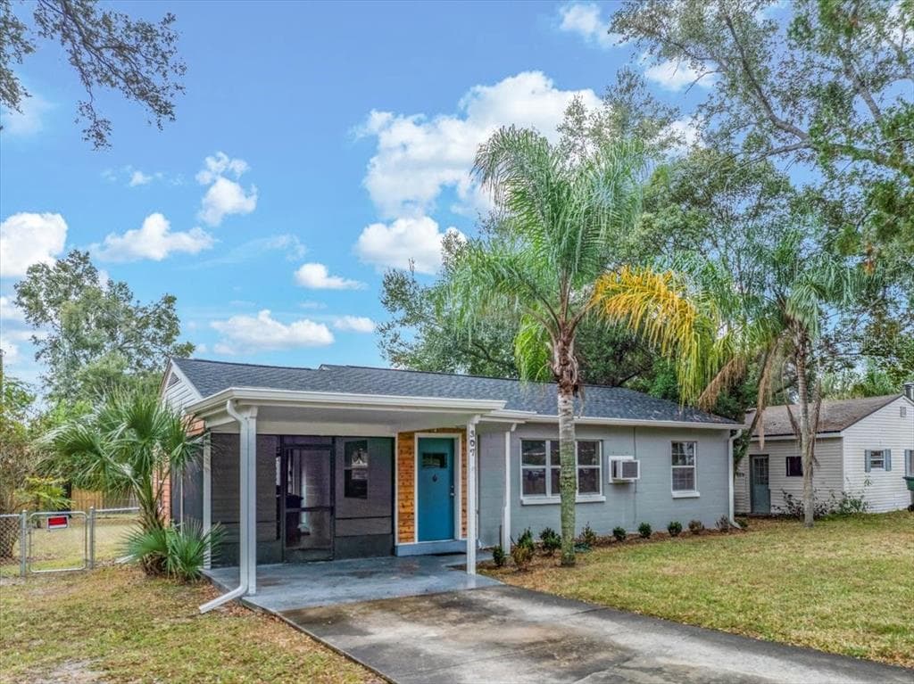 307 CARLETON STREET LAKELAND, FL 33803