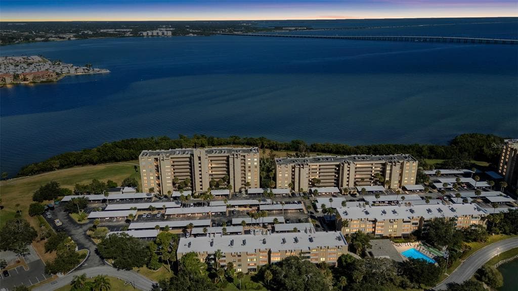 2614 COVE CAY DRIVE UNIT 105 CLEARWATER, FL 33760