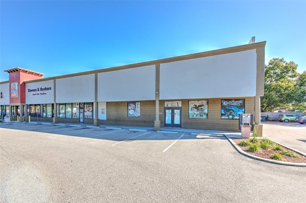 14811 N FLORIDA AVENUE TAMPA, FL 33613