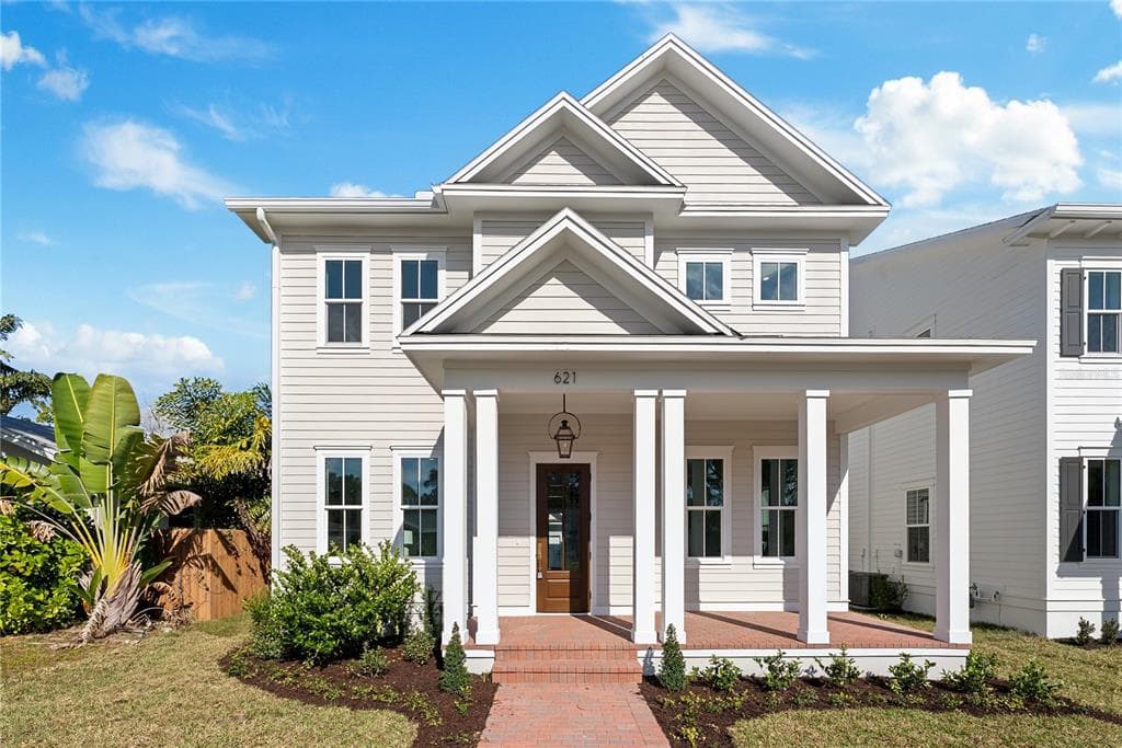 621 37TH AVENUE N ST PETERSBURG, FL 33704