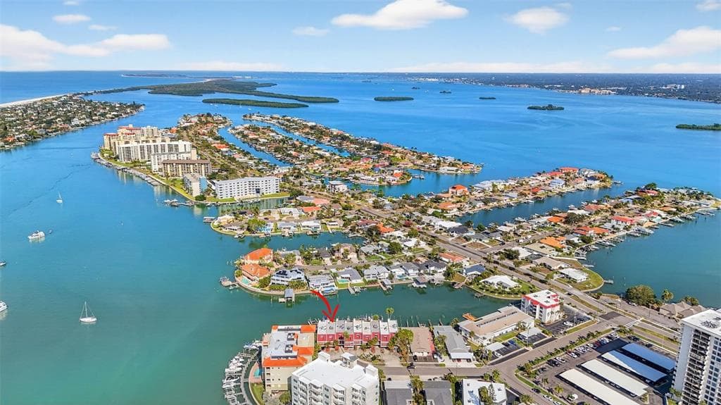 214 SKIFF POINT UNIT 214 CLEARWATER, FL 33767