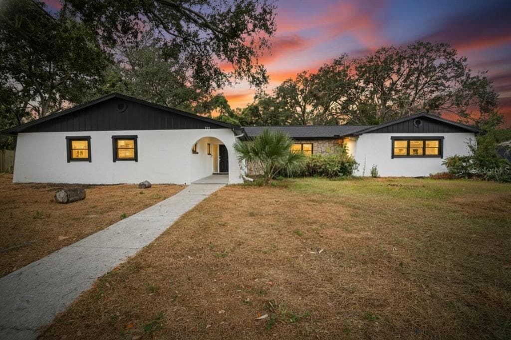 2512 BRUCKEN ROAD BRANDON, FL 33511