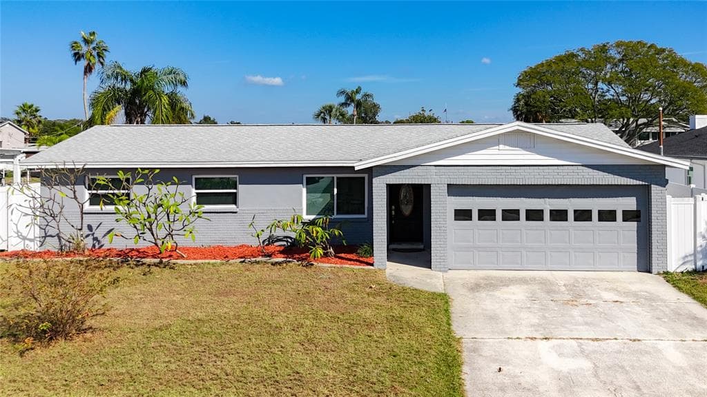 10709 DONBRESE AVENUE TAMPA, FL 33615