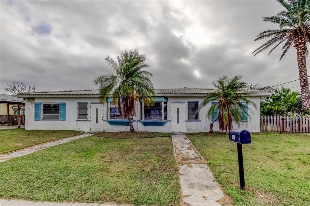 245 145TH AVENUE E MADEIRA BEACH, FL 33708