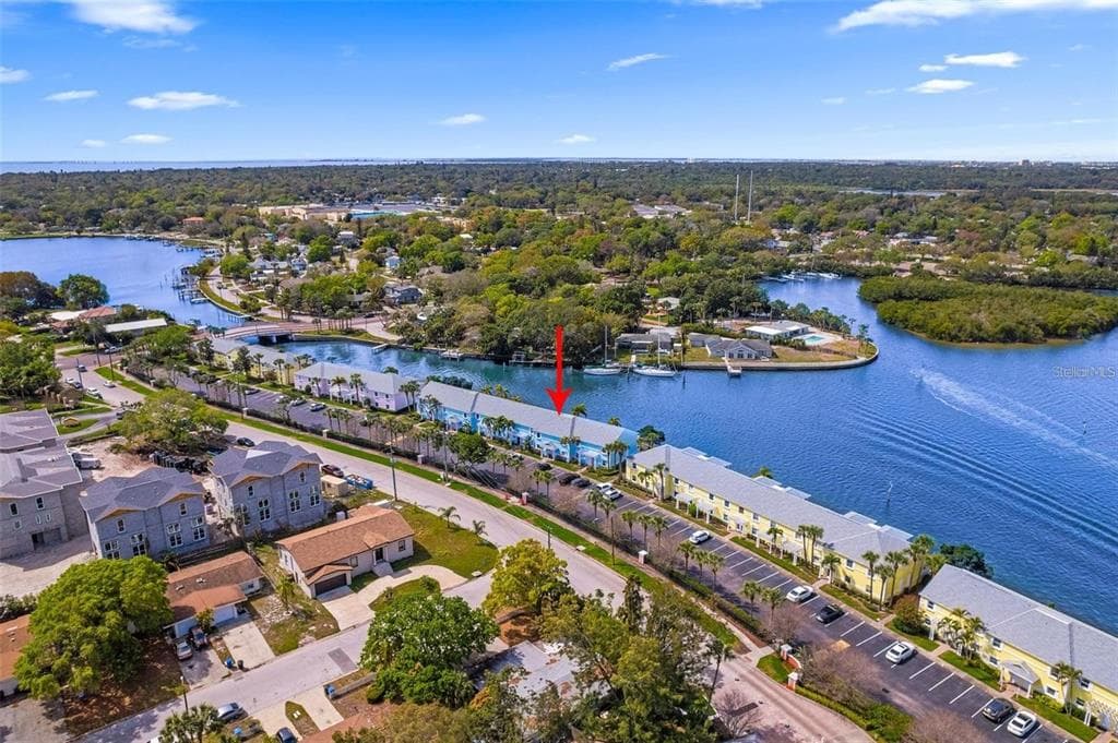 3837 POMPANO DRIVE SE UNIT 3837(Furnished) ST PETERSBURG, FL 33705