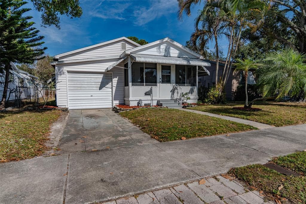1425 34TH AVENUE N ST PETERSBURG, FL 33704
