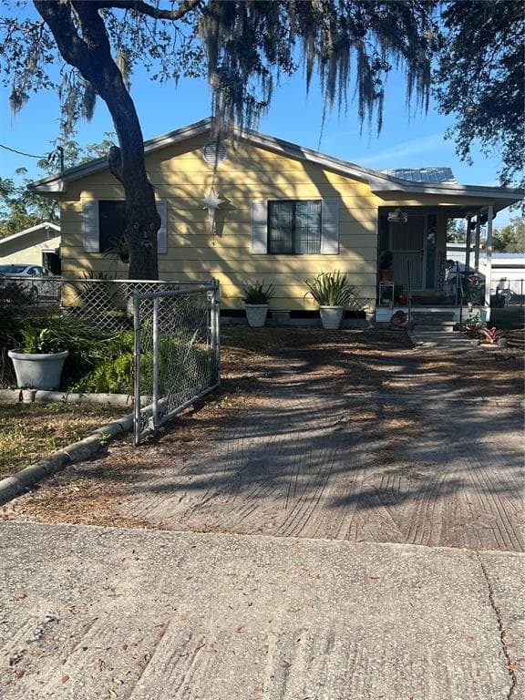 4224 E BIRD STREET TAMPA, FL 33617