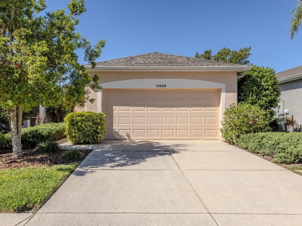 11649 TEMPEST HARBOR LOOP VENICE, FL 34292