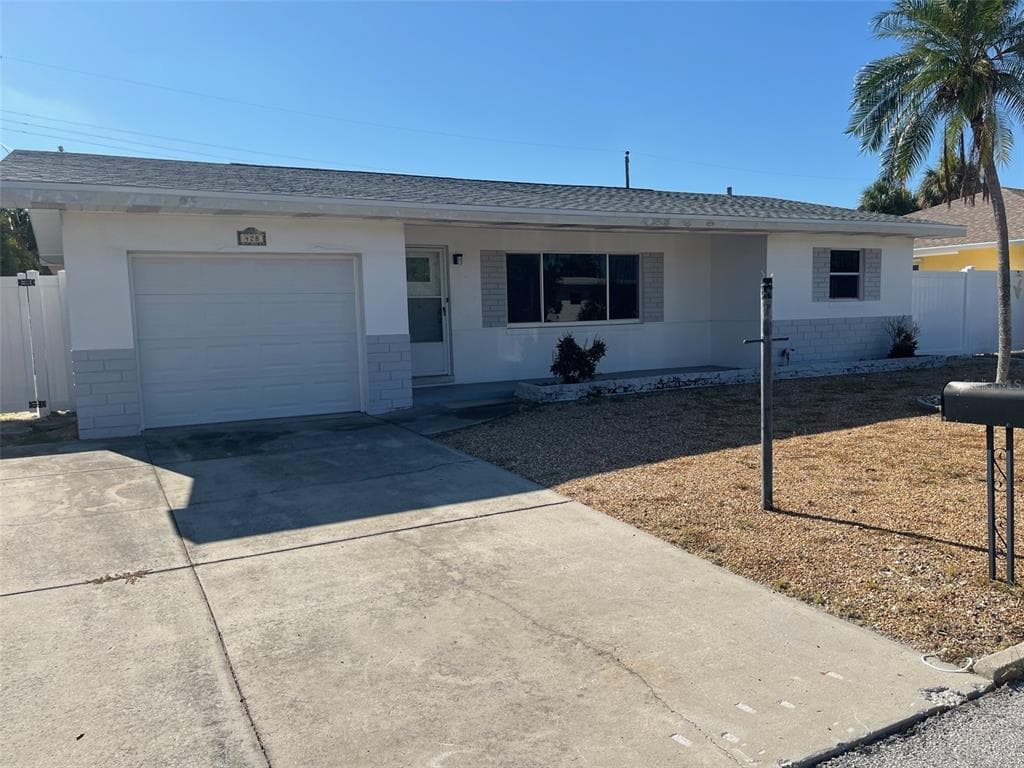 428 90TH AVENUE ST PETE BEACH, FL 33706