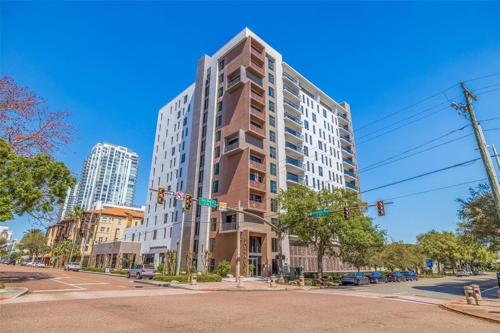 199 DALI BOULEVARD UNIT 402