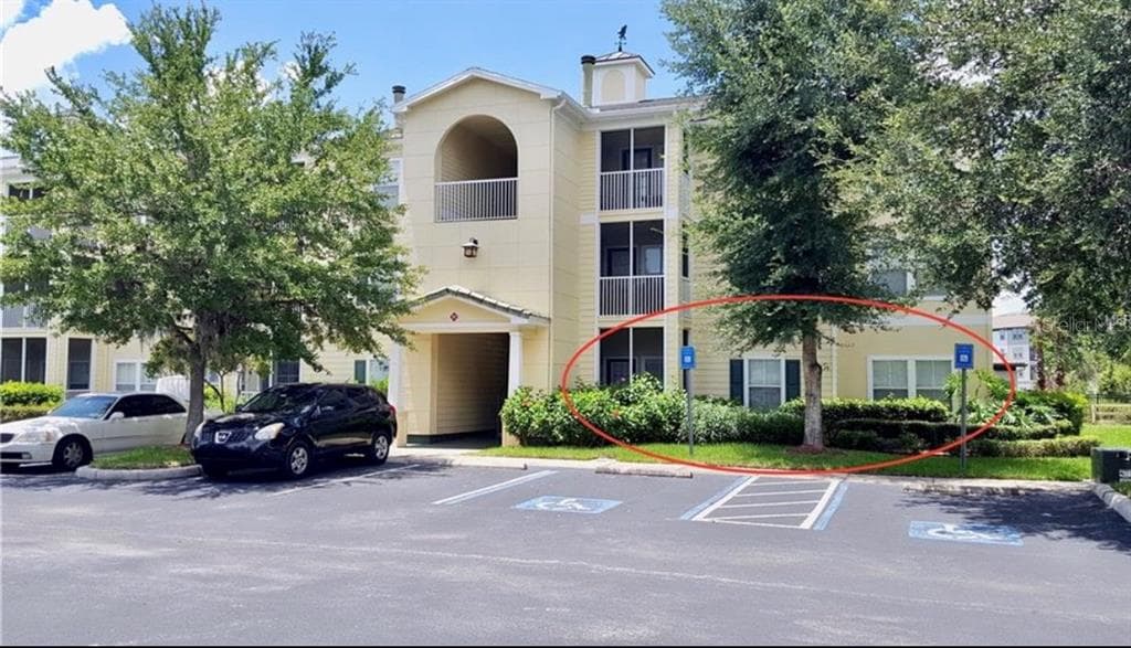 18431 BRIDLE CLUB DRIVE UNIT 18431 TAMPA, FL 33647