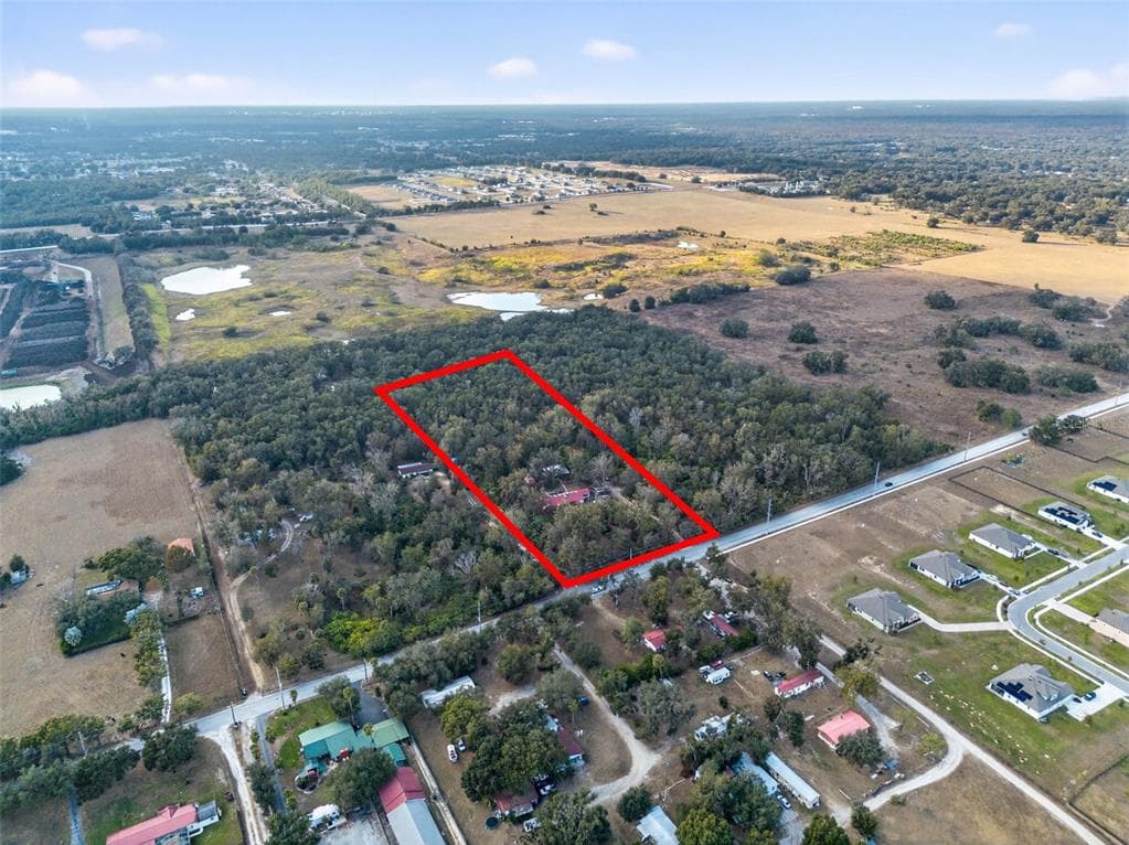 9602 N TAYLOR ROAD SEFFNER, FL 33584