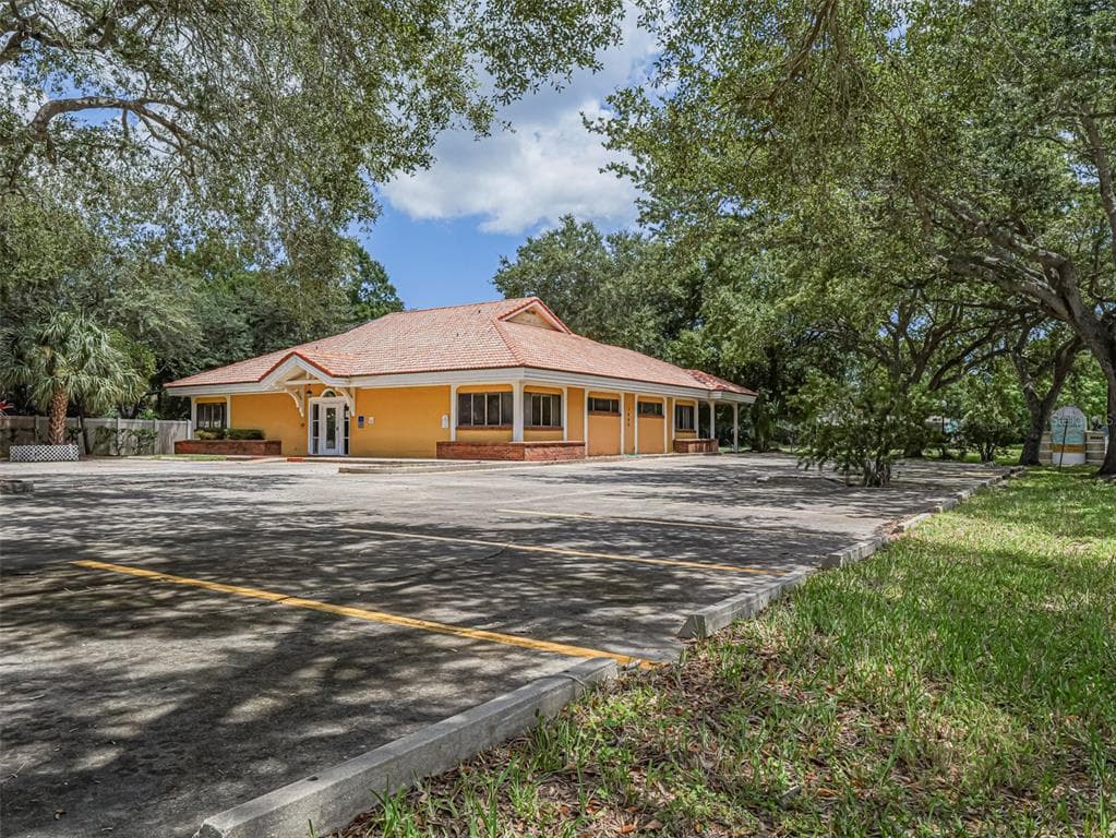 3660 20TH STREET VERO BEACH, FL 32960