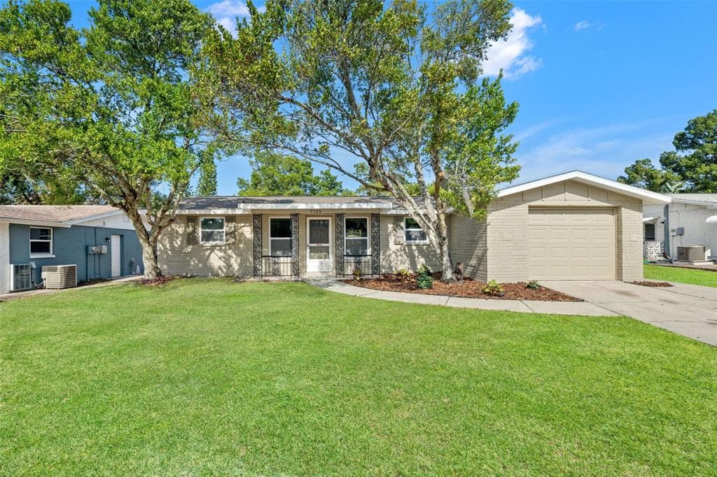 7705 BIRCHWOOD DRIVE PORT RICHEY, FL 34668
