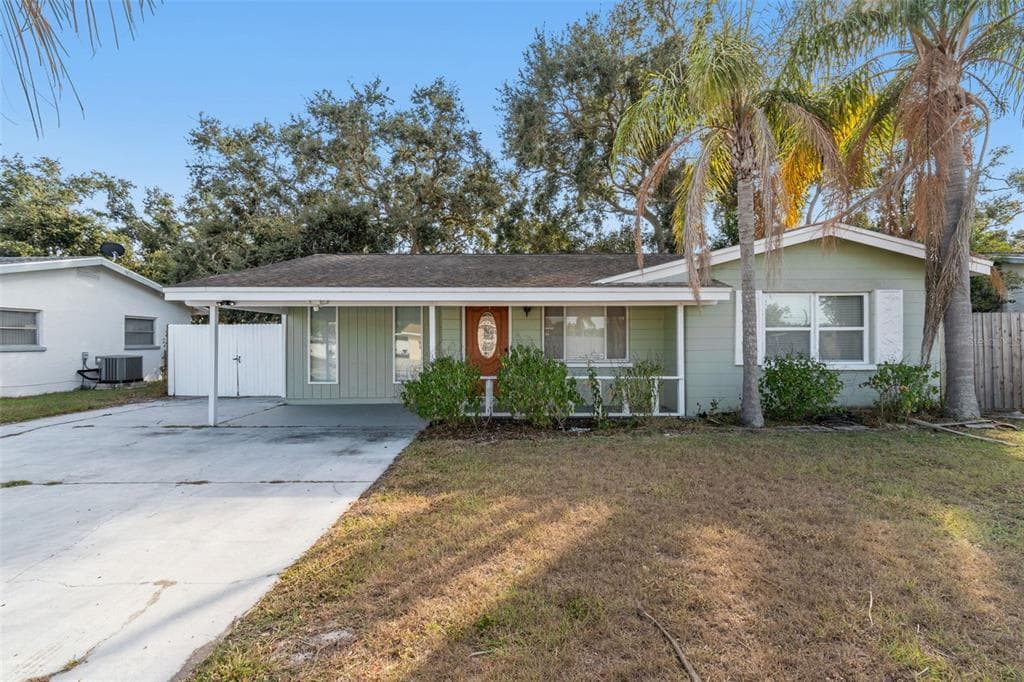 10898 111TH PLACE N LARGO, FL 33778