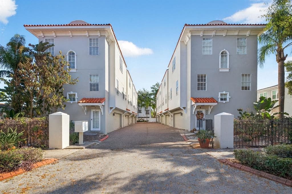 608 S MATANZAS AVENUE UNIT 3 TAMPA, FL 33609