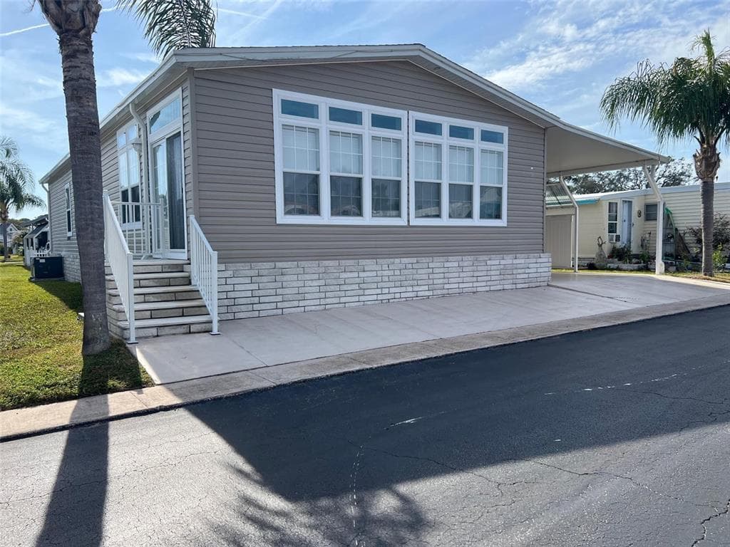 12651 SEMINOLE BOULEVARD UNIT 4F LARGO, FL 33778