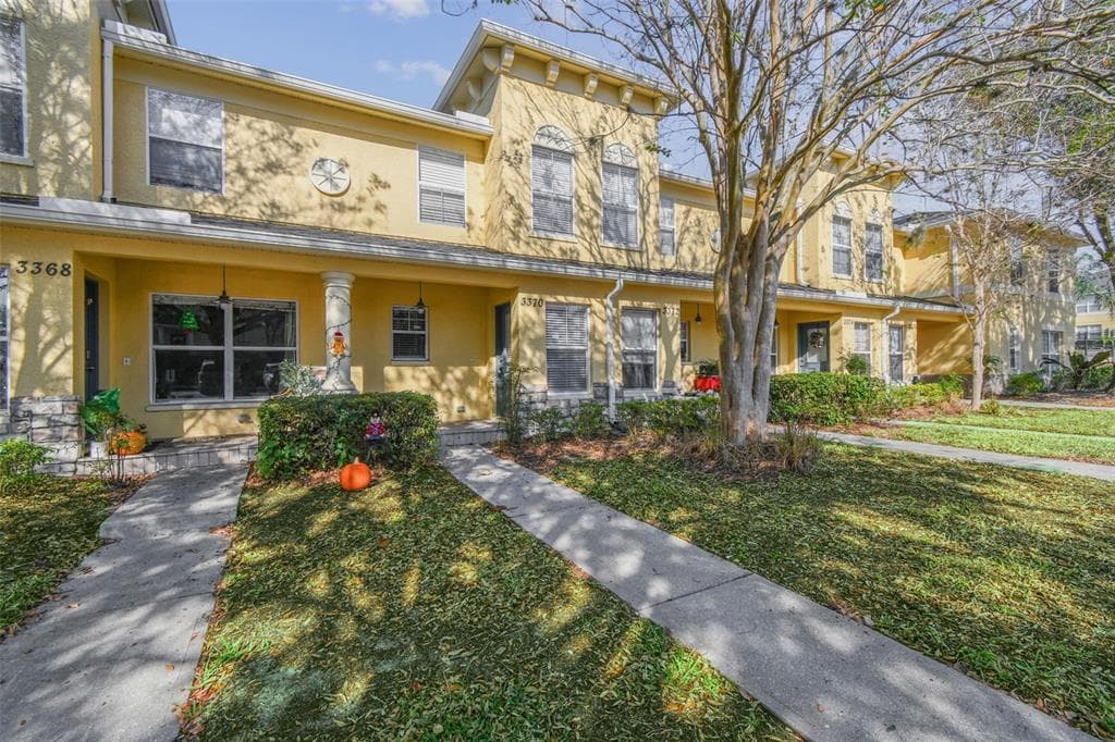3370 SPY TOWER COURT VALRICO, FL 33594