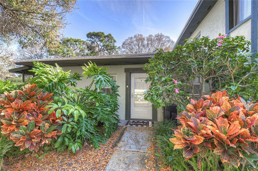 2926 LICHEN LANE UNIT A CLEARWATER, FL 33760